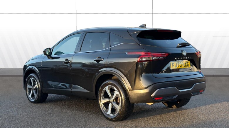 Nissan Qashqai 1.3 DiG-T MH N-Connecta 5dr Petrol Hatchback